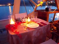 Cena romantica in barca